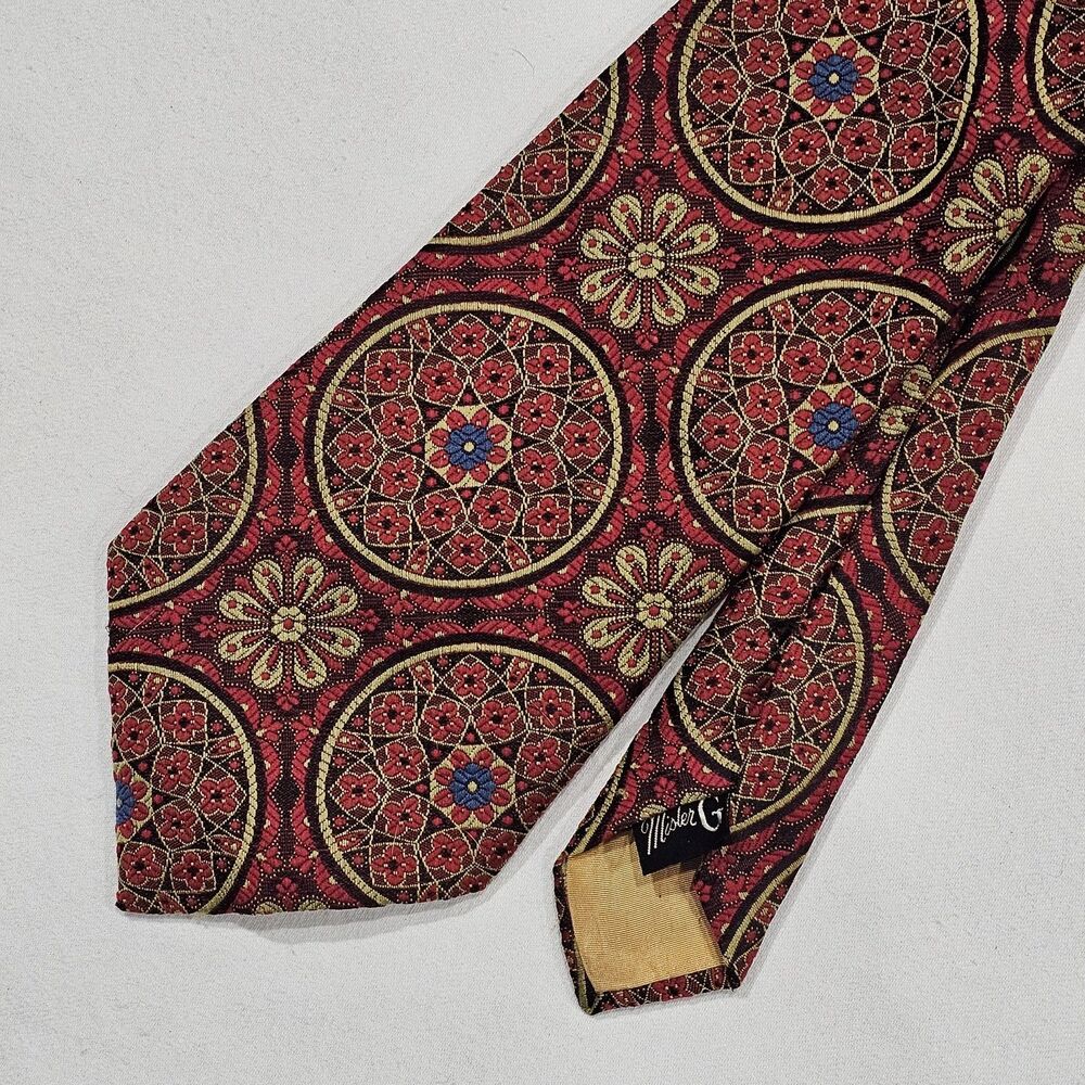 Vintage Designer Wide Neck Tie Red Gold Medallion Funky Retro - 4.5" x 56"